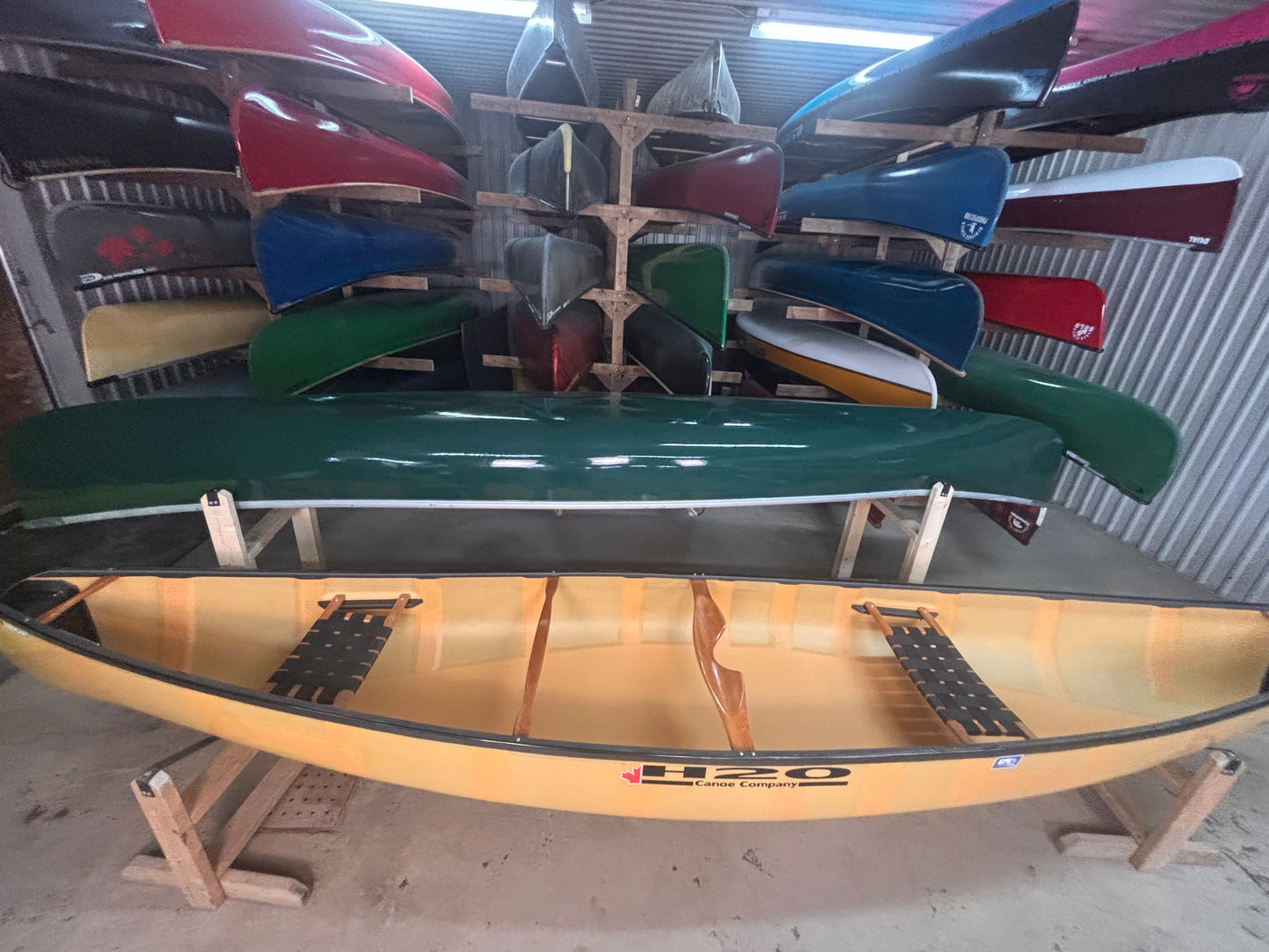 H20 Alpha 16' Pro Lite Carbon - Kevlar Yellow
