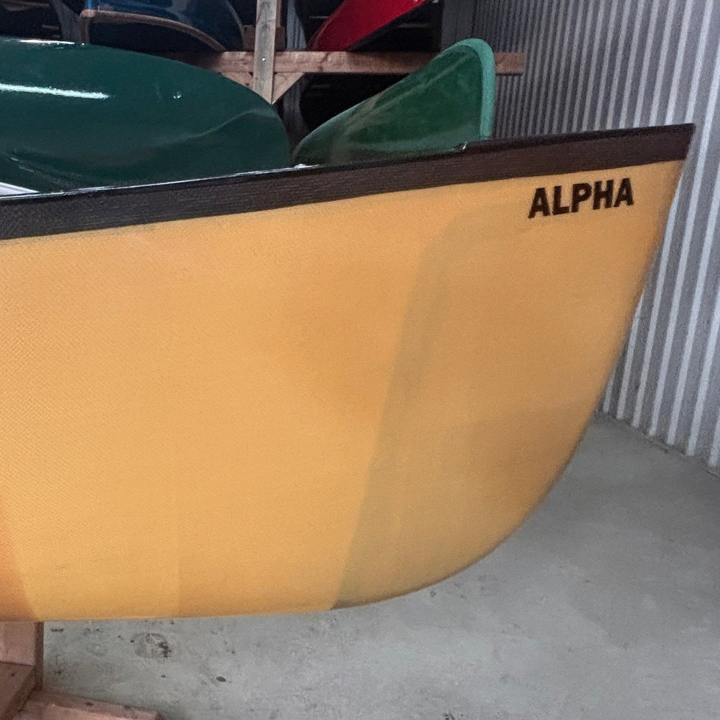 H20 Alpha 16' Pro Lite Carbon - Kevlar Yellow