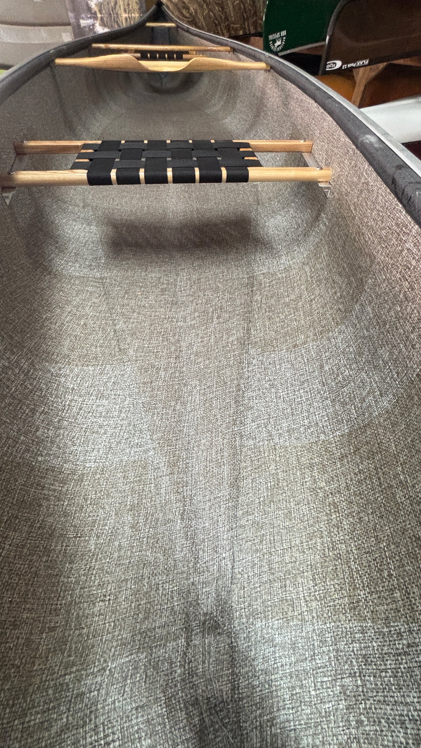H20 16' 6" CANADIAN -GWN Kevlar Innegra