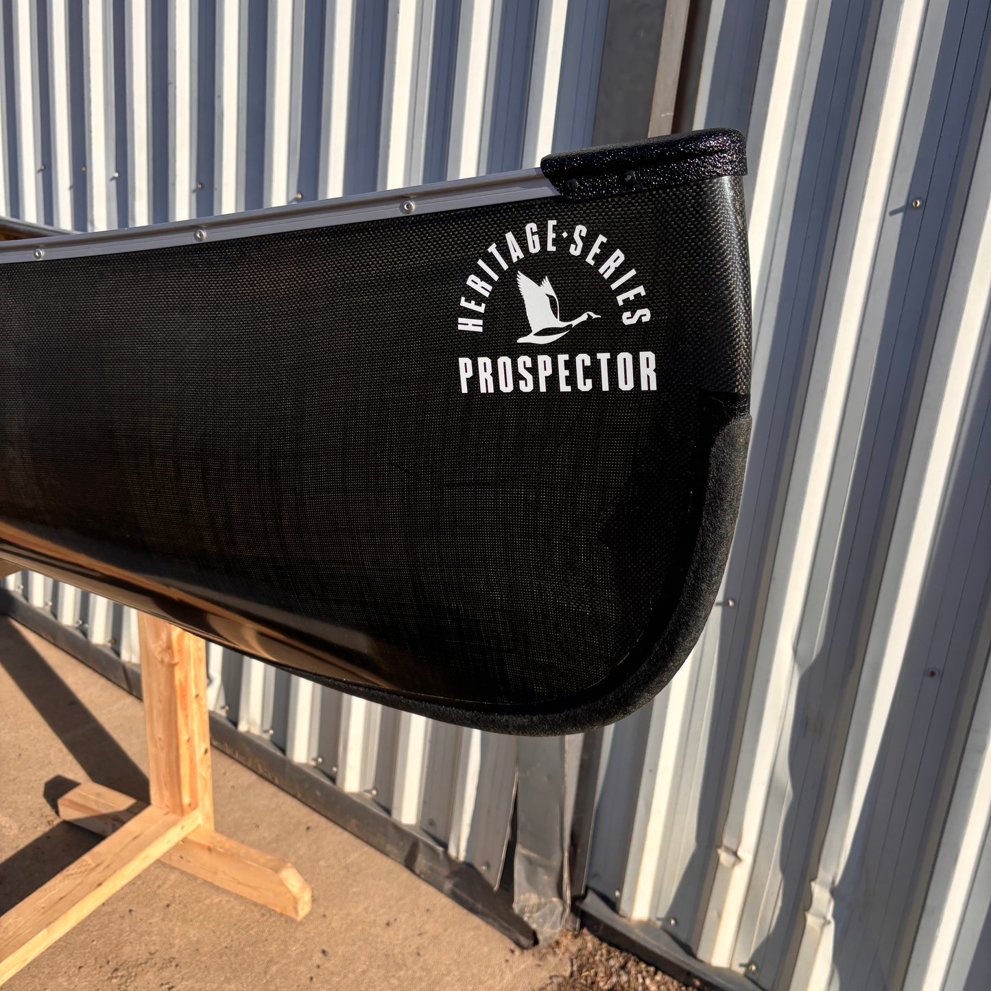 H20 Prospector -Pro Lite  Carbon 16' 4"