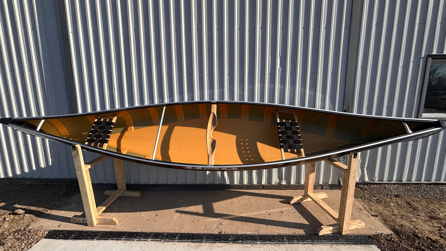 H20 Prospector -Pro Lite  Carbon 16' 4"