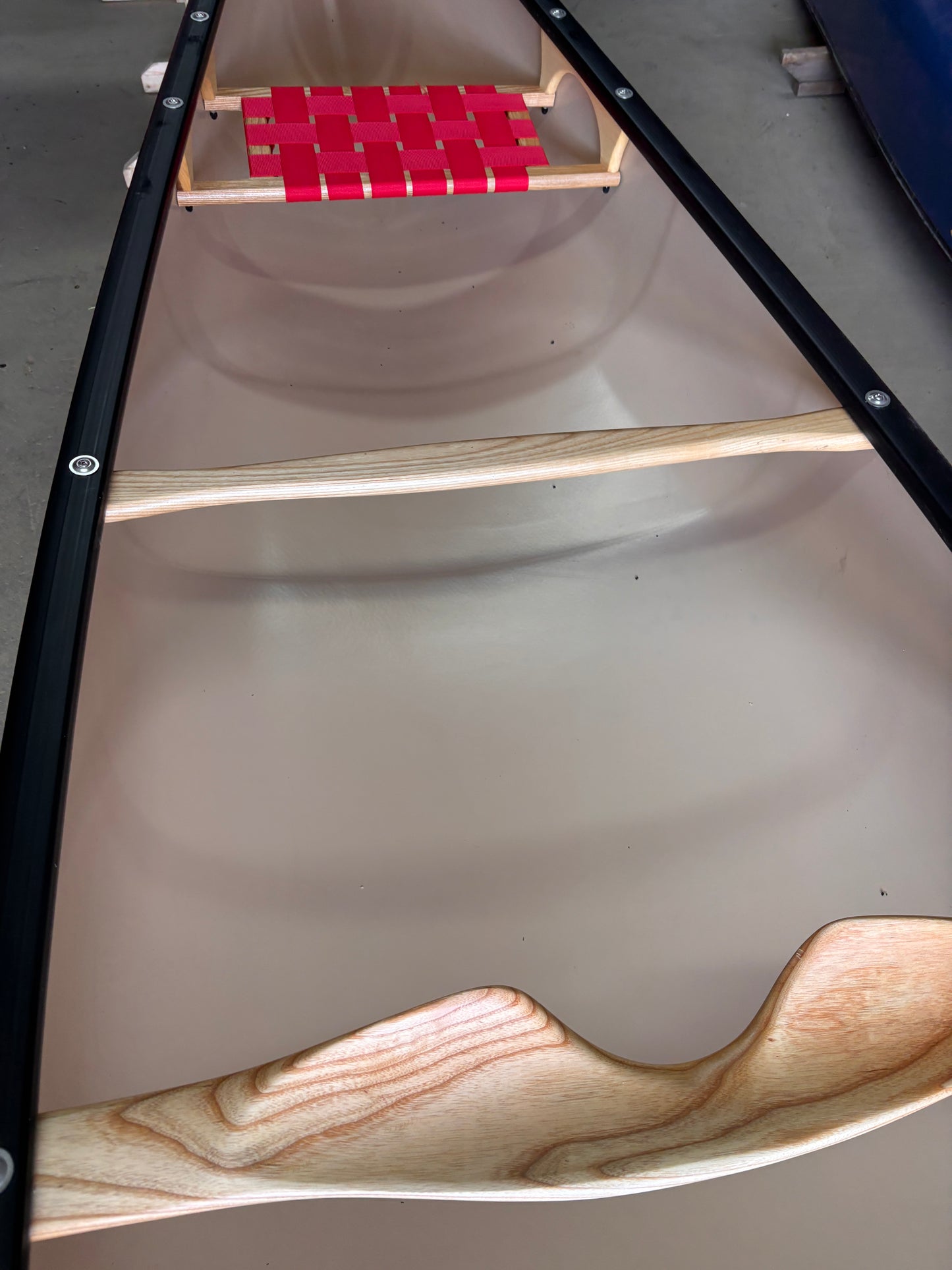 CUSTOM ESQUIF 16' PROSPECTOR  RED CAMO