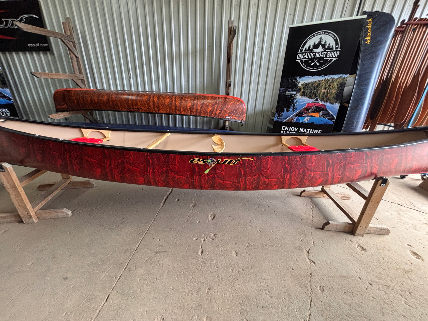 CUSTOM ESQUIF 16' PROSPECTOR  RED CAMO