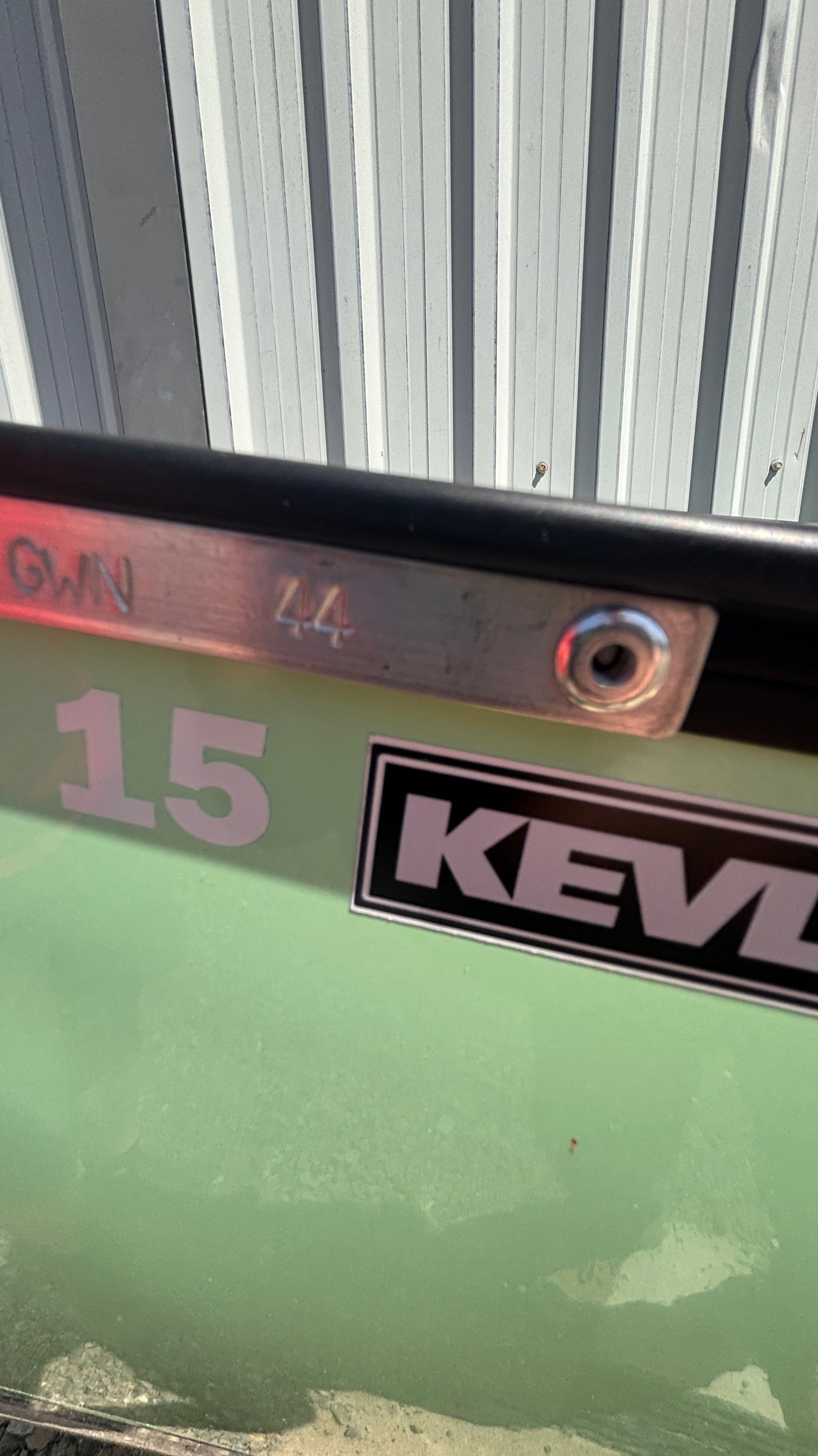 H20 15' CANADIAN -GWN  Carbon Kevlar Green / White