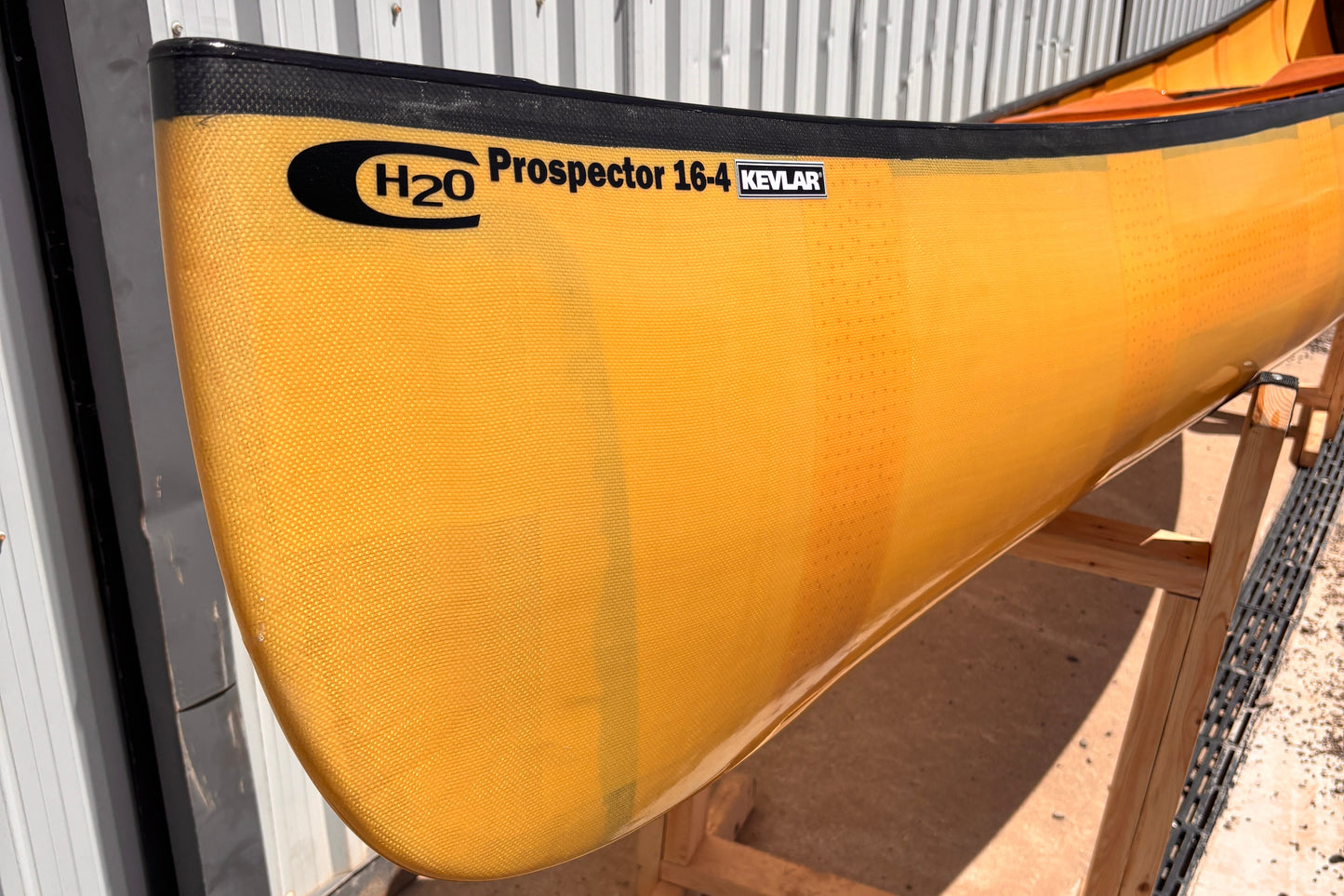 ONLY 33 pounds!!!    H20 16' 4" Prospector - Pro Lite Kevlar