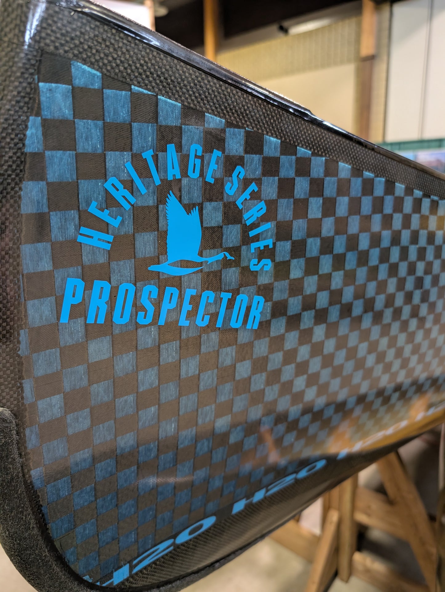 H2O PROSPECTOR 16'4 PRO LITE CARBON w/ CARBON PARTS