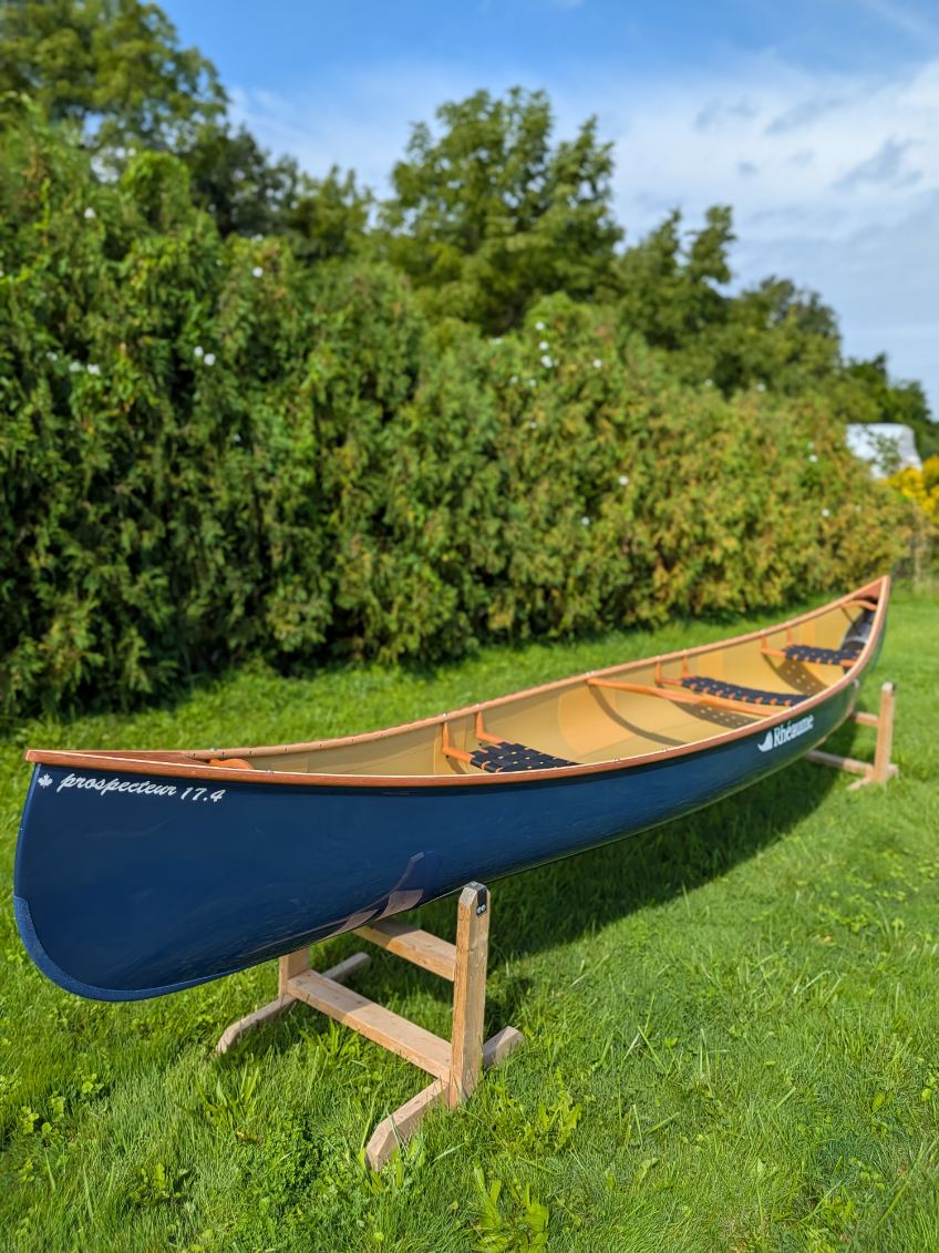 RHEAUME 17'4 PROSPECTOR KEVLAR NAVY BLUE CANOE