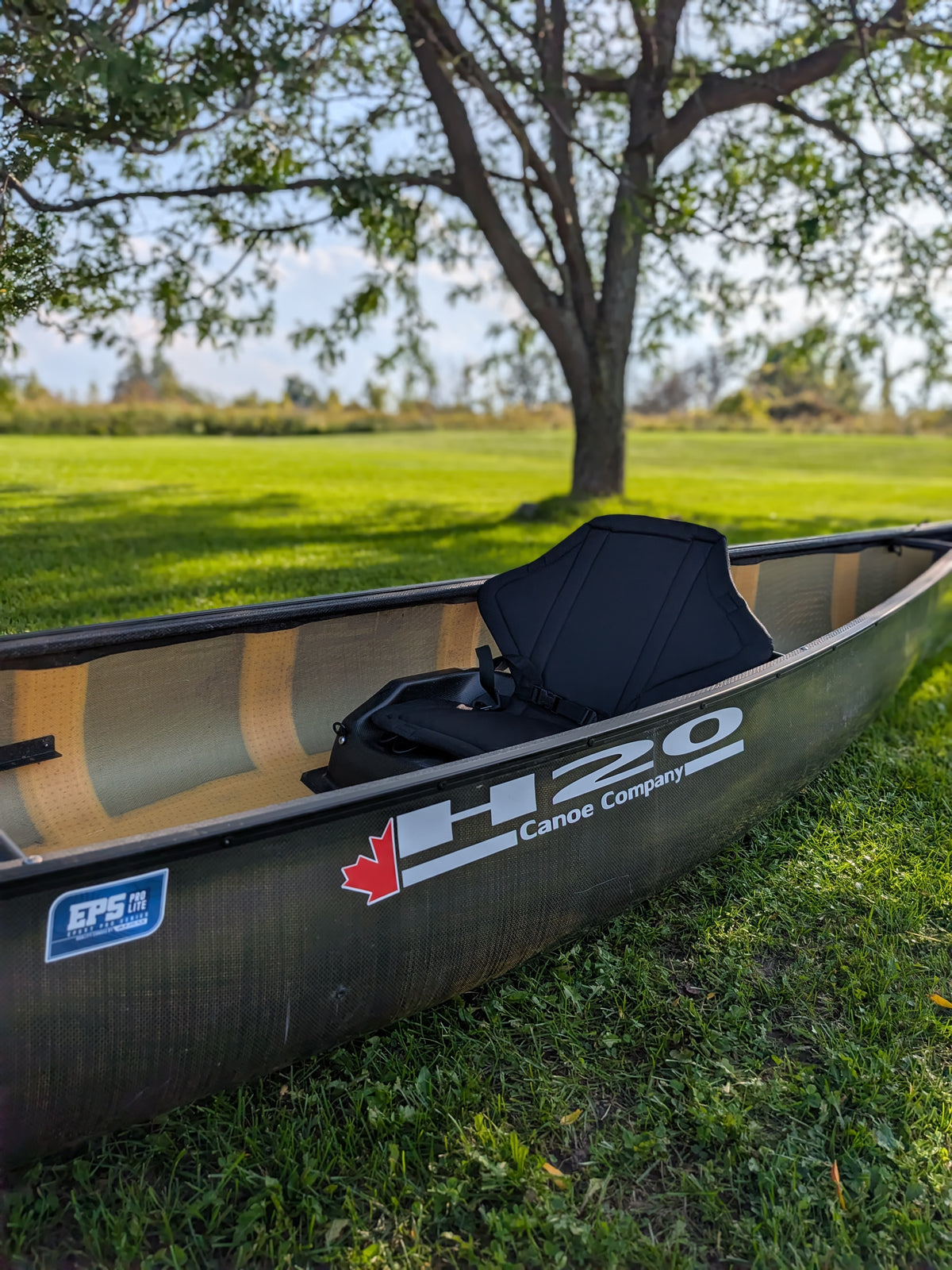 LIGHTLY USED H2O 14'6 SOLO
