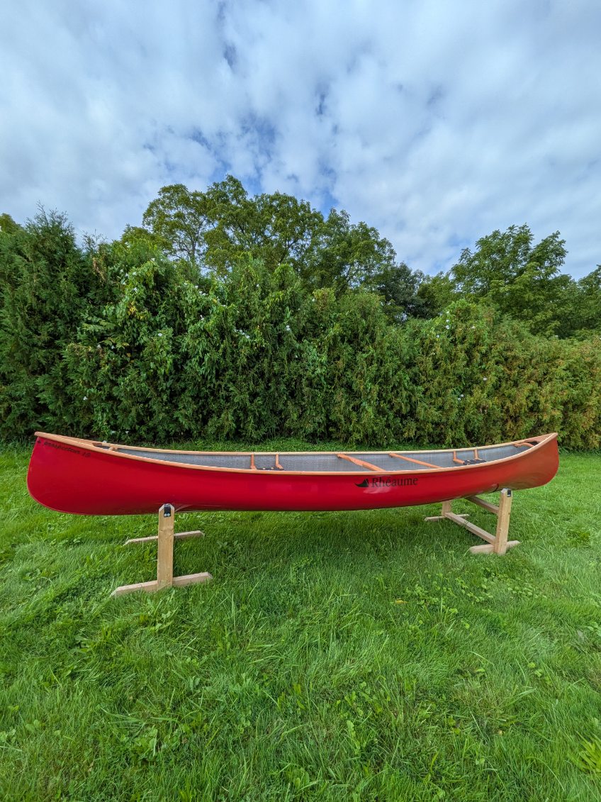 RHEAUME 15' PROSPECTOR KEVLAR RUBY WOOD TRIM CANOE