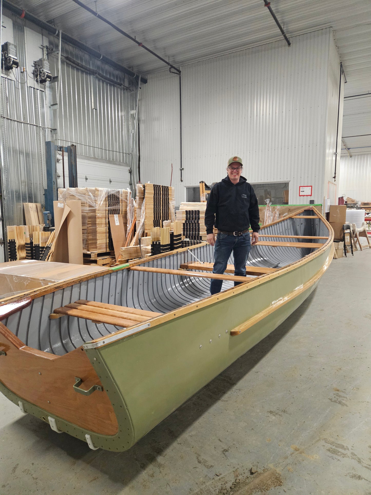 21' MWAKA FREIGHTER CANOE